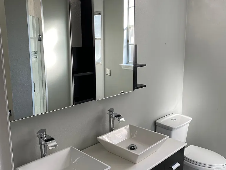 2204 Kettle Dr — Photo 3
