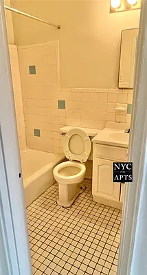 Rented by New York City Apartments | media 8