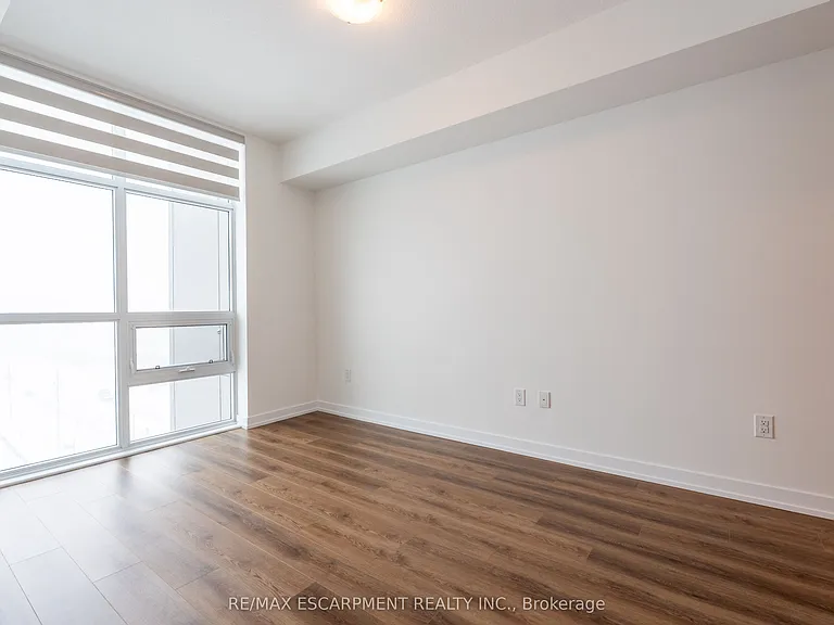 450 Dundas St E #801 — Photo 10