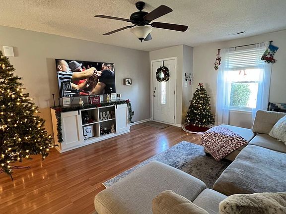 3rd image of 153 Brantley Place Dr