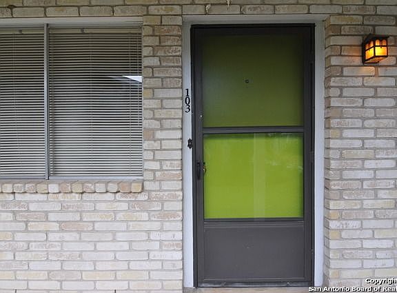 4th image of 311 E San Antonio Ave