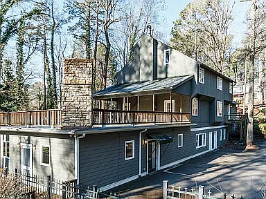 4008 Yadkin Dr — Photo 3