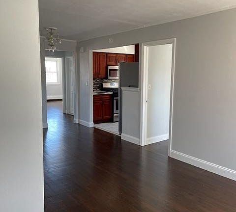 4th image of 186 Brinsmade Ave #2
