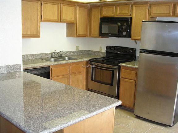2nd image of 917 Rockview Dr Unit 202