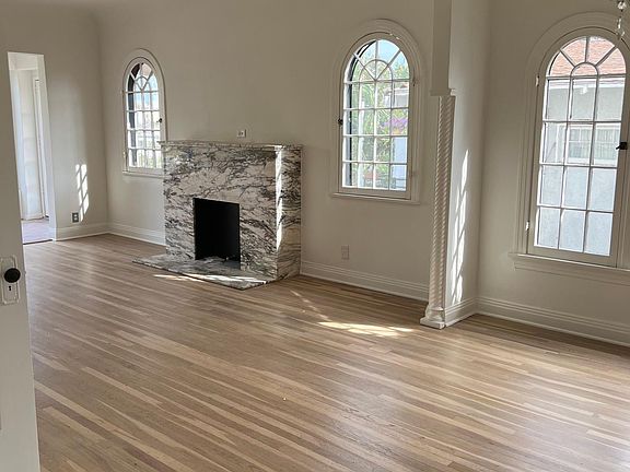 2nd image of 1729 Winona Blvd