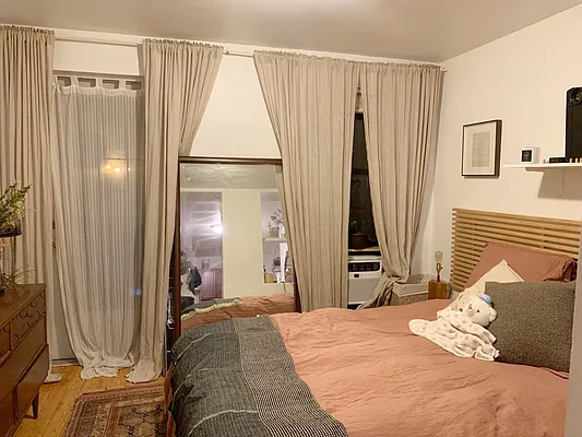 Rented by Jack B Shapiro | media 10