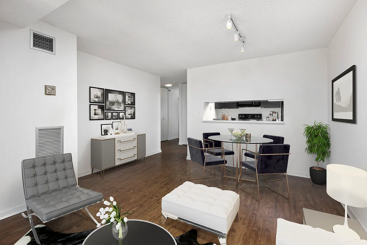 1133 N. Dearborn — Photo 4