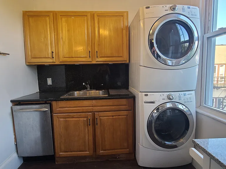 476 Gregory Ave #3 — Photo 9