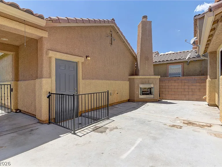 8732 Salvestrin Point Ave — Photo 16