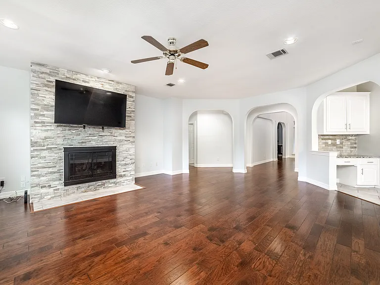 5801 Yeary Rd — Photo 22