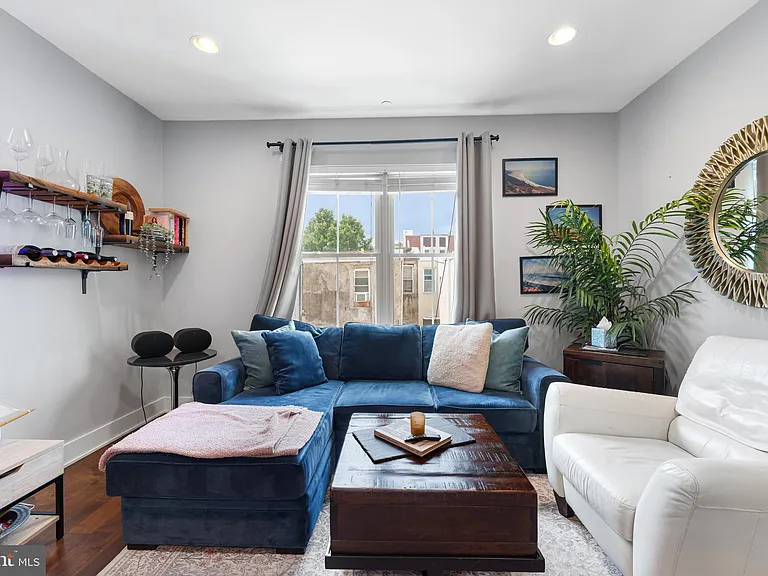 1336 S Bouvier St #B — Photo 10
