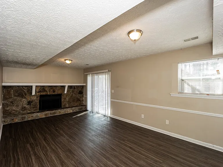 6985 Smoke Ridge Dr — Photo 9