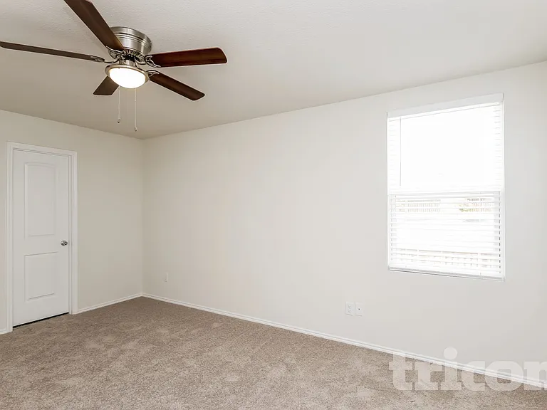 5672 McClelland St — Photo 5