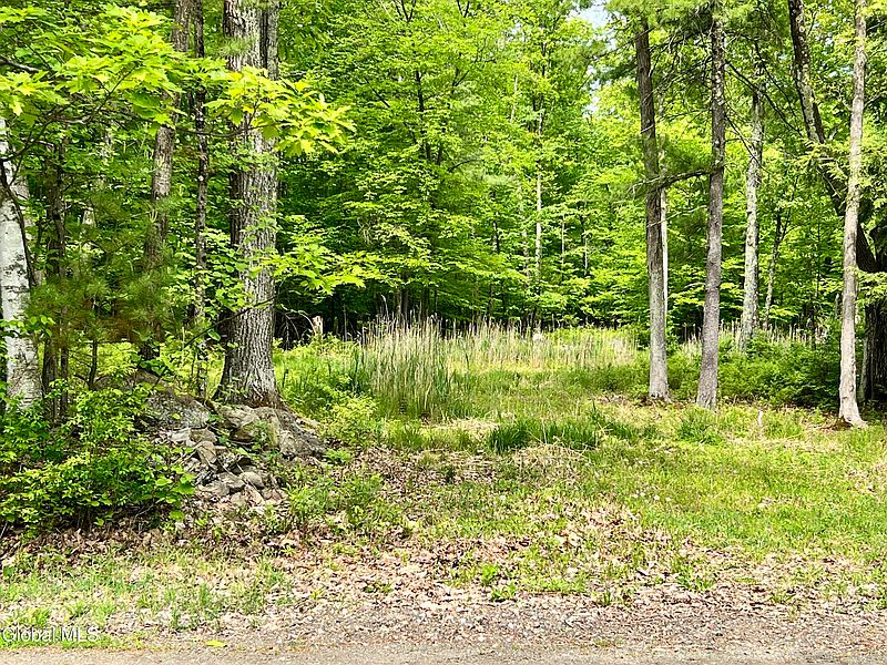 4th image of 25 Catlin Road