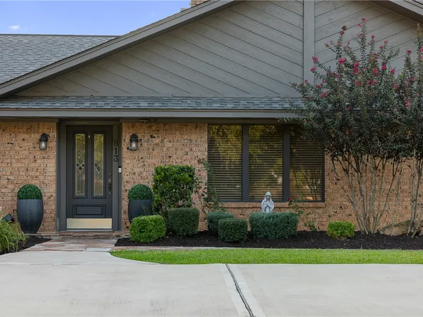 813 N Gray St, Caldwell, TX 77836