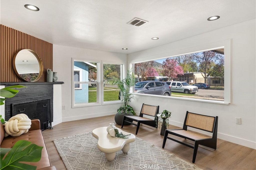 915 N Pasadena Ave, Azusa, CA - View 5