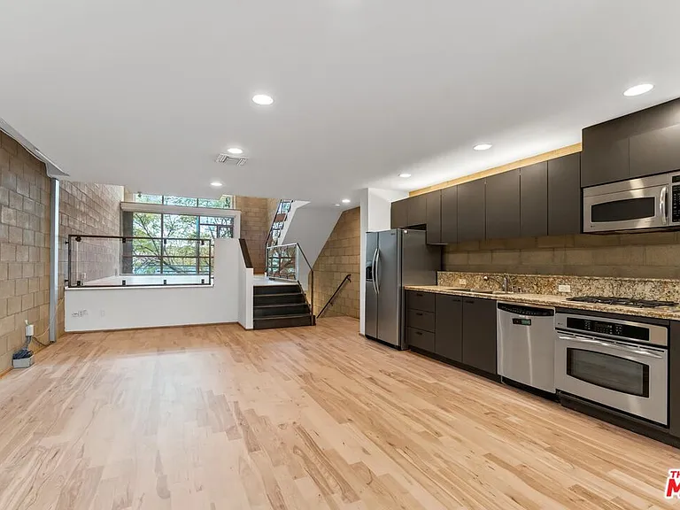 6615 Melrose Ave #3 — Photo 16