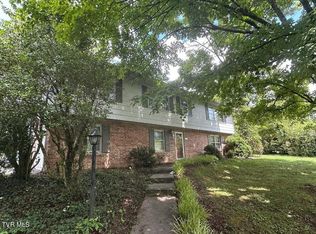 1588 Overhill Rd, Bristol, VA 24201