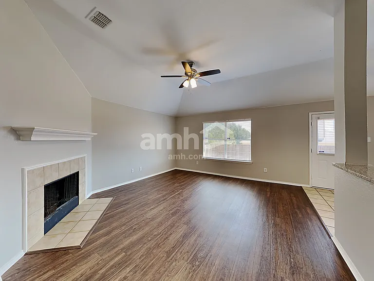 3700 Allison Dr — Photo 5