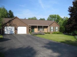1586 N Green Bay Rd, Grafton, WI 53024