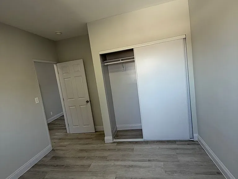 8100 S Western Ave — Photo 5