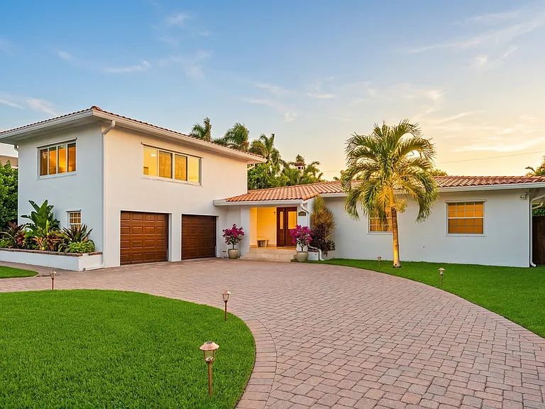 1217 Seabreeze Blvd — Photo 55