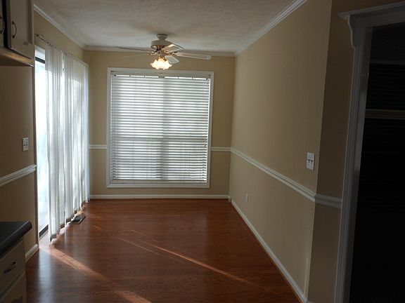 5th image of 3112 N Woods Trl