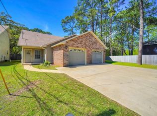 1036 Blue Ridge Dr, Fort Walton Beach, FL 32547
