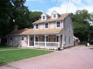 71 Cedarhurst Ave, Selden, NY 11784