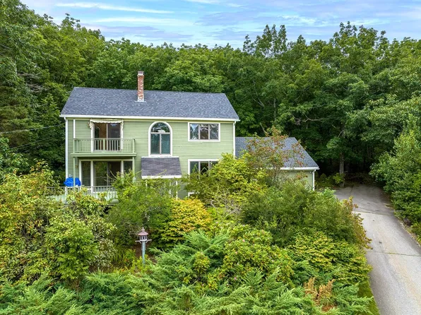 19 Acadia Drive, Rockland, ME 04841