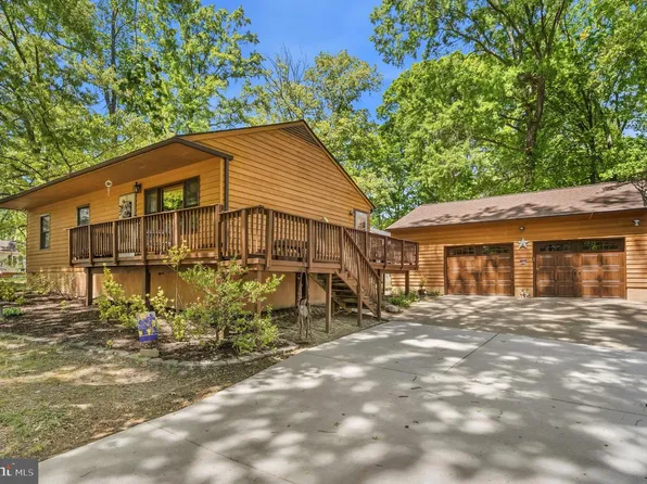 313 Green Arbor Dr, Fredericksburg, VA 22407