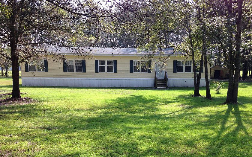 1st image of 113 SW Kemp Ct