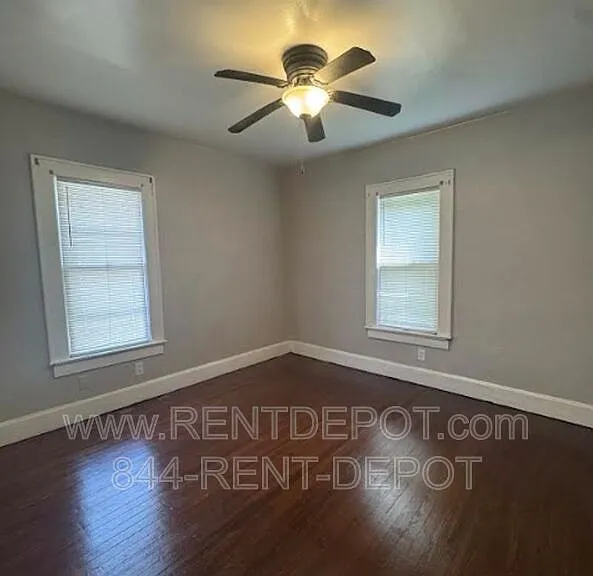 621 Covert Ave — Photo 6