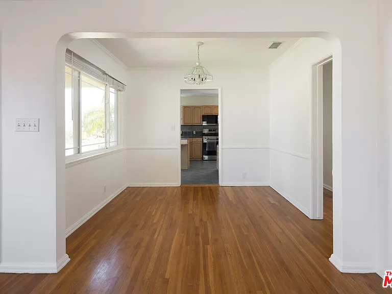 8333 Airlane Ave — Photo 8