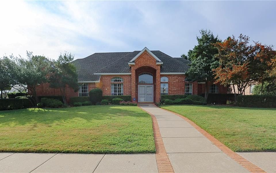 1st image of 2309 Ballantrae Dr