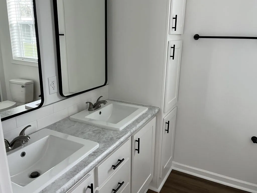 2 bed, 2.0 bath, 1669 sqft, $1,599 — Photo 4