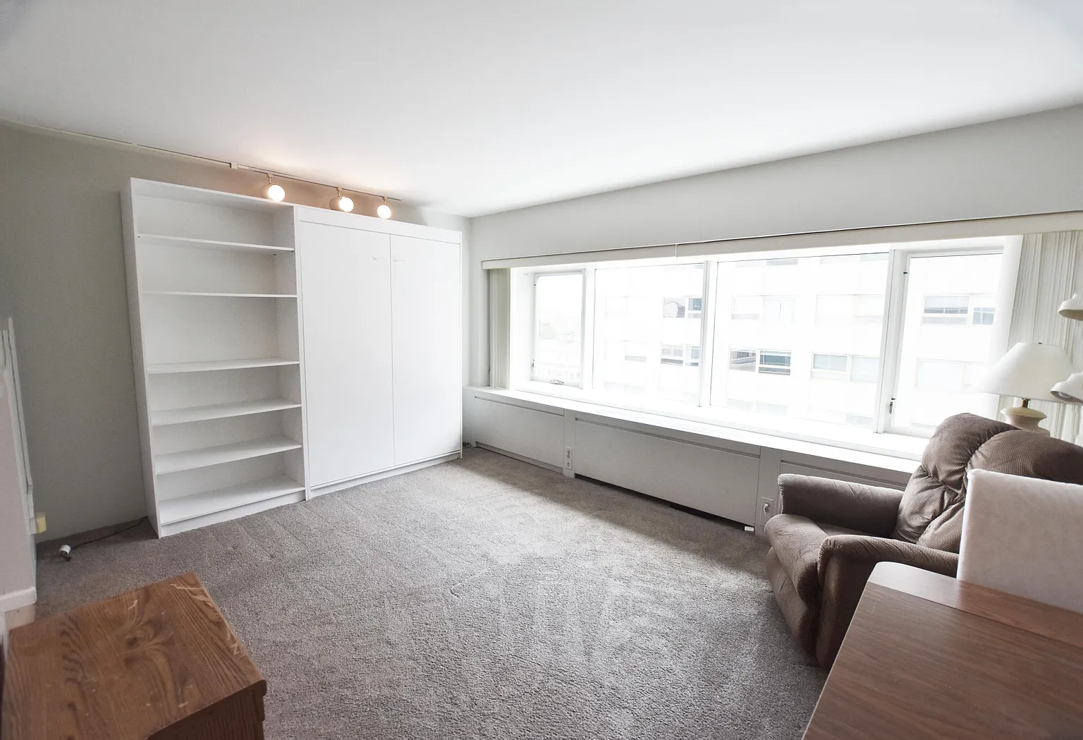 555 E William St APT 7L photo 1