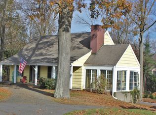 60 Manor Dr, Cheshire, CT 06410