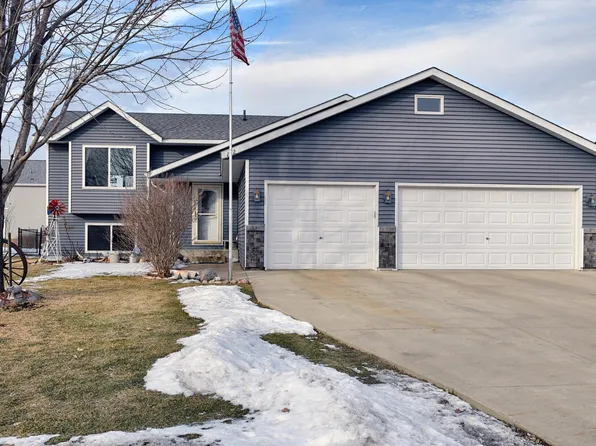 122 Dogwood St NE, Lonsdale, MN 55046