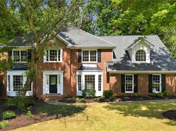 12200 Wexford Club Dr, Roswell, GA 30075
