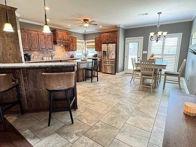 210 Bayou Trace Dr — Photo 18
