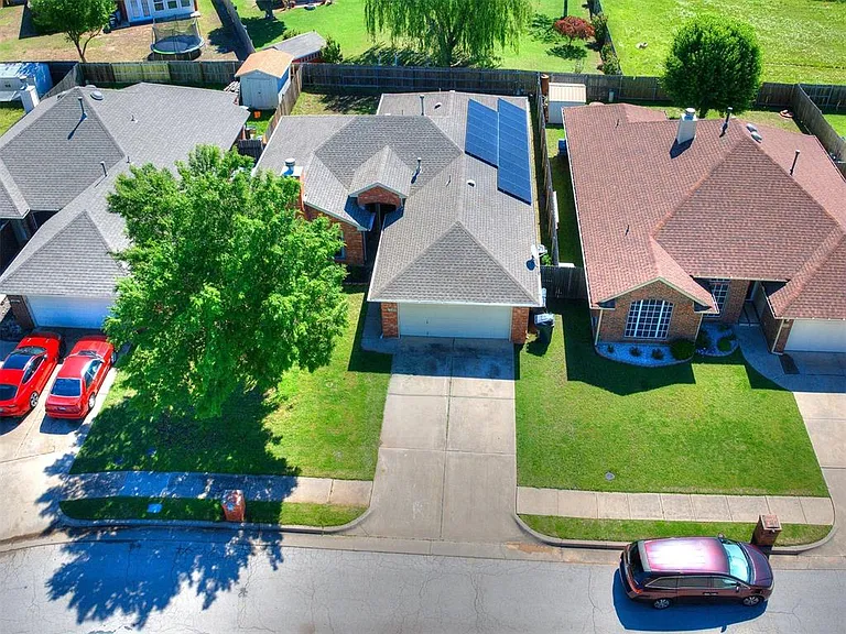 13300 S Robinson Ave — Photo 25