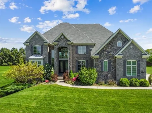 102 Archberry Dr, Wexford, PA 15090