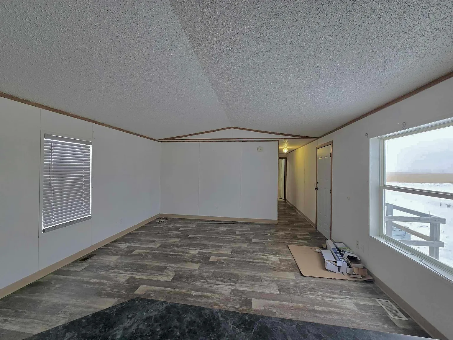 60 2nd St SW — Photo 4