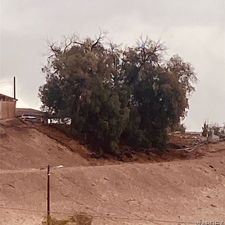 2nd image of 1072 E Fathom Drive