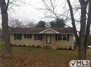 201 Airport Rd, Portland, TN 37148