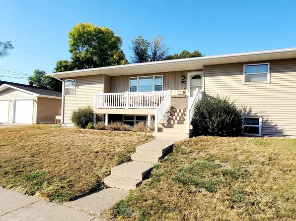 2220 E A Ave, Bismarck, ND 58501