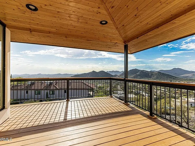 6111 E Victoria Dr — Photo 17