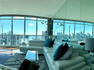 219 Fort York Blvd #LPH3702, Toronto, ON M5V 1B1