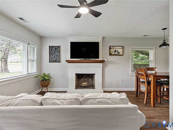 4th image of 1423 Connecticut Ave